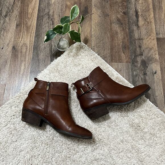 Vince Camuto Size 8 M Cognac Leather Buckle Block Heel Peamer Ankle Boots - Picture 3 of 8